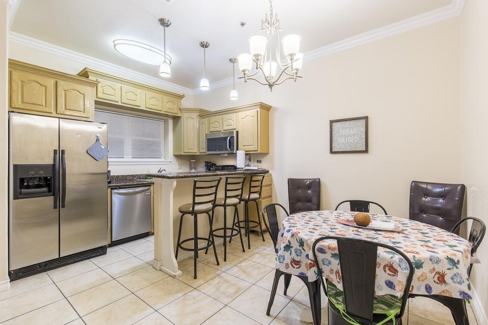 pool ground floor walk to beach a 2 bedroom condo