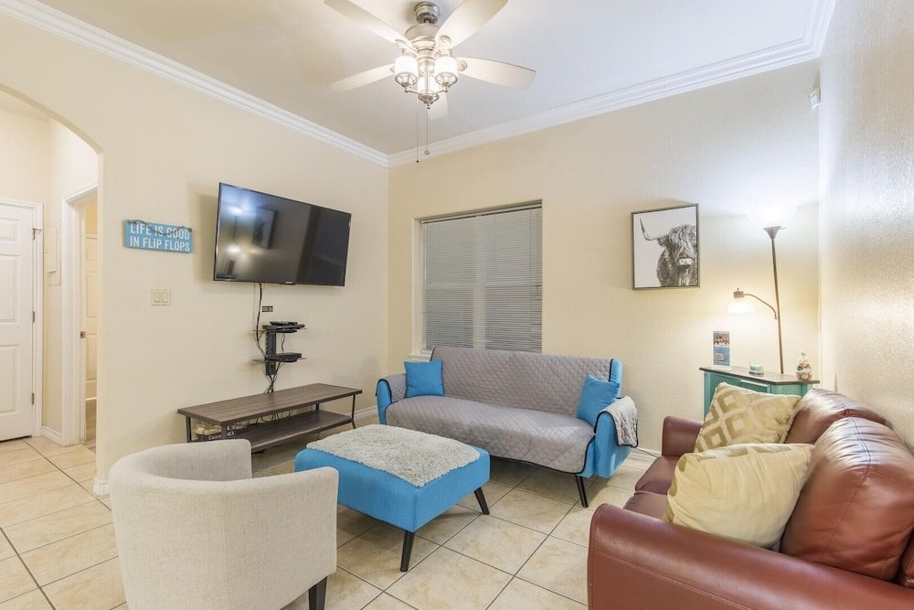 pool ground floor walk to beach a 2 bedroom condo