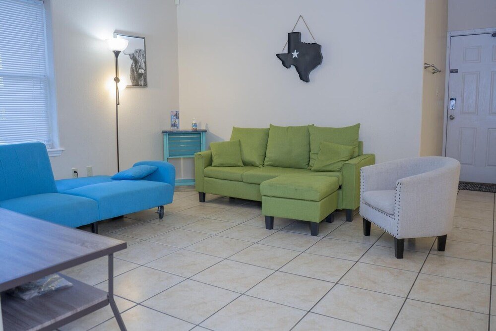 pool ground floor walk to beach a 2 bedroom condo