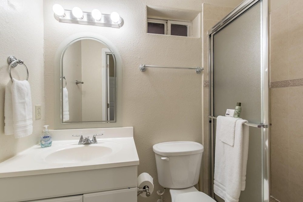 pool ground floor walk to beach a 2 bedroom condo