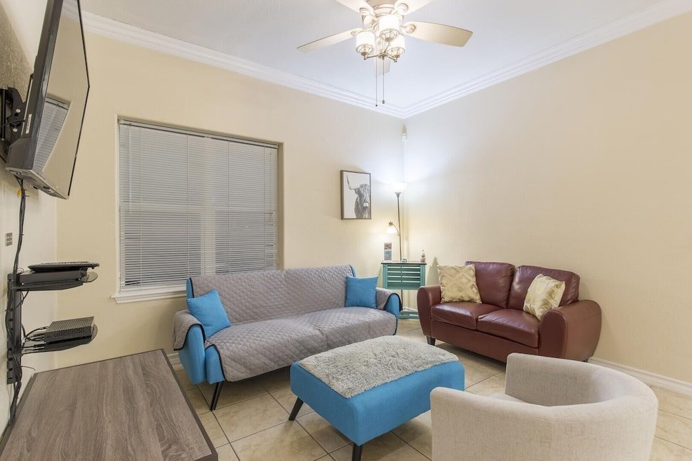 pool ground floor walk to beach a 2 bedroom condo