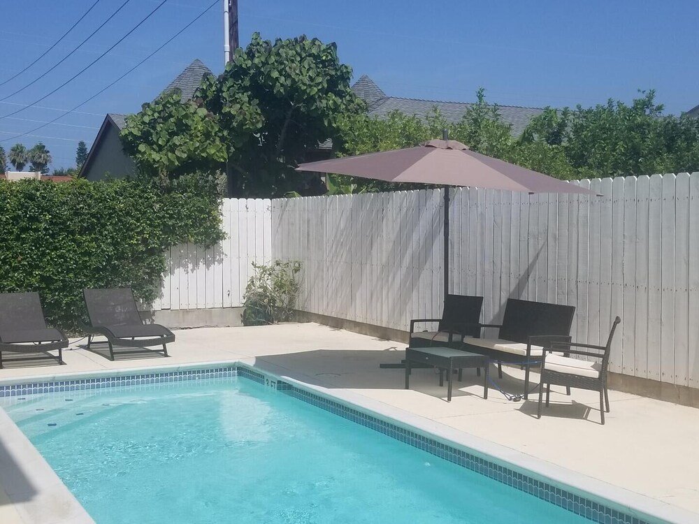 pool ground floor walk to beach a 2 bedroom condo