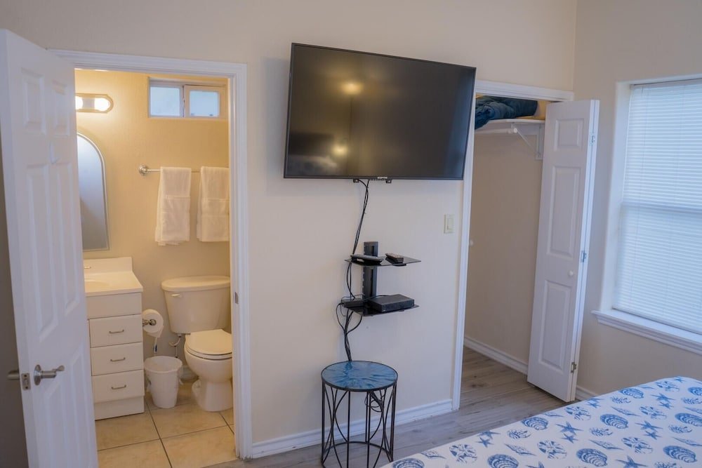 pool ground floor walk to beach a 2 bedroom condo