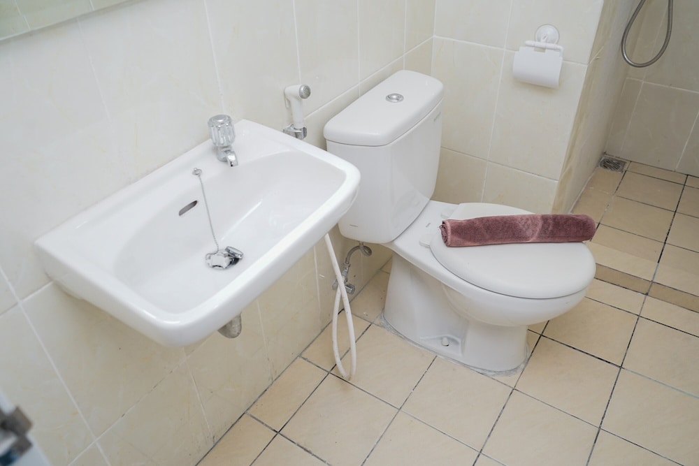 comfortable and homey 2br apartment at m town residence