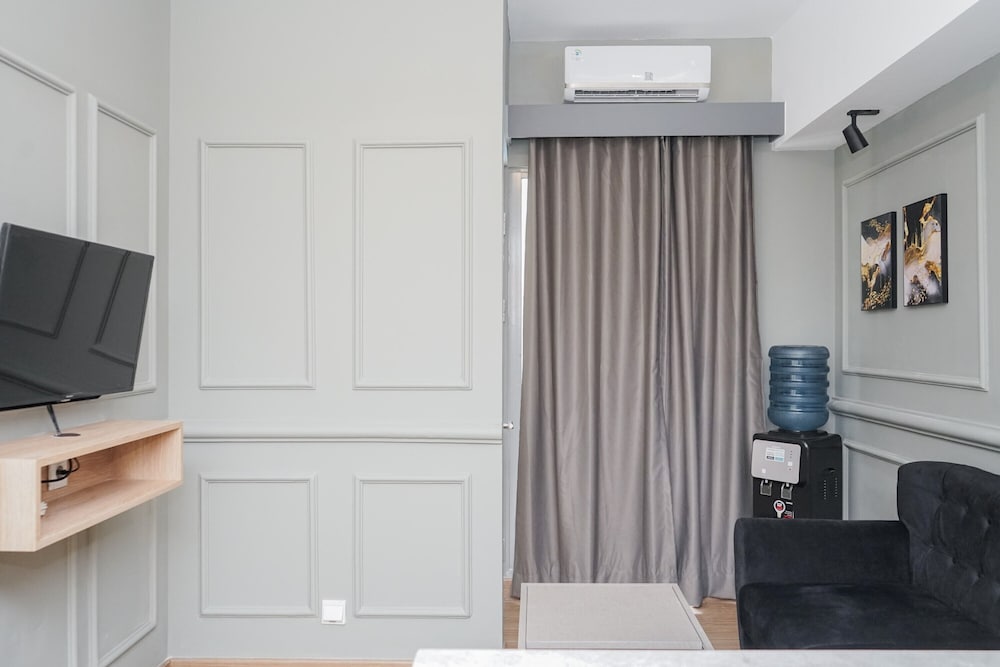 comfortable and homey 2br apartment at m town residence
