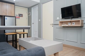 comfortable and homey 2br apartment at m town residence
