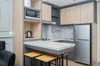comfortable and homey 2br apartment at m town residence