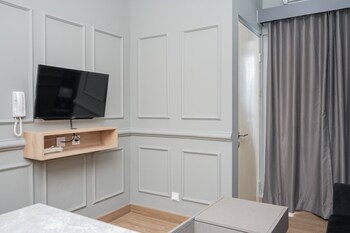 comfortable and homey 2br apartment at m town residence