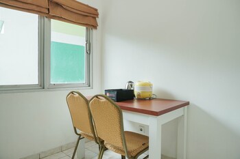 homey studio margonda residence 1 apartment