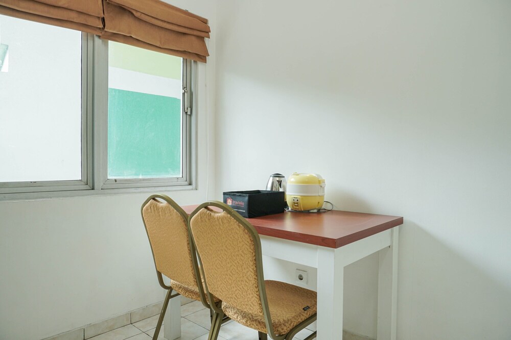 homey studio margonda residence 1 apartment