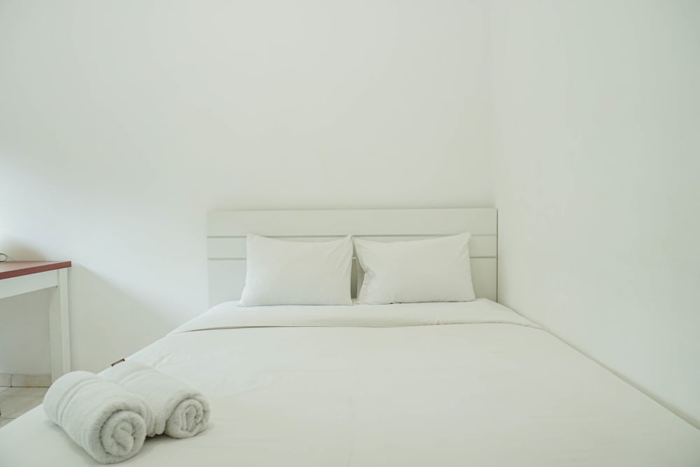 homey studio margonda residence 1 apartment
