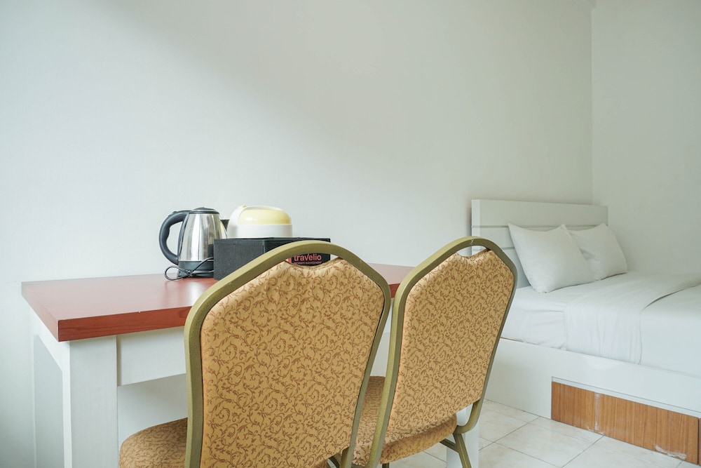 homey studio margonda residence 1 apartment