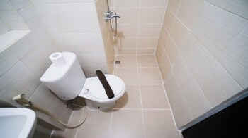 restful and dreamy 1br apartment at tamansari prospero