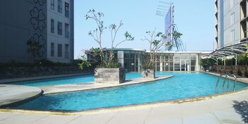 restful and dreamy 1br apartment at tamansari prospero