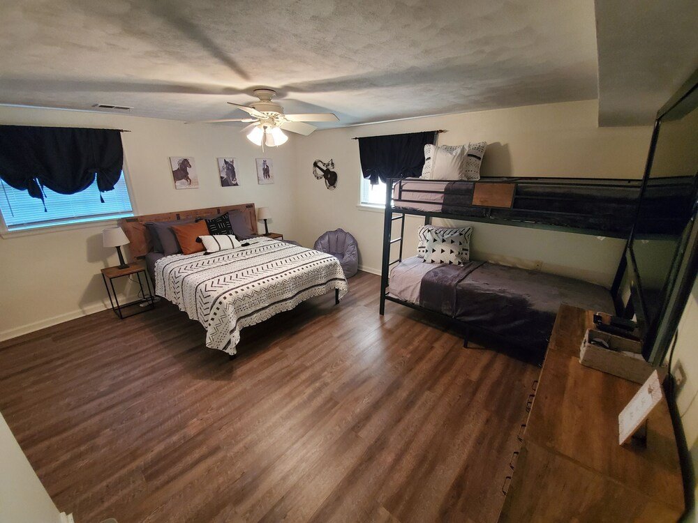 andrea abode 5 bedroom home by redawning