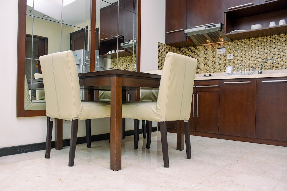 elegant and comfort 1br extra room apartment at bellagio residence