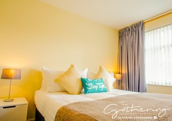 the gathering chester 3 sleeps 14 very close to city centre racecourse within walls