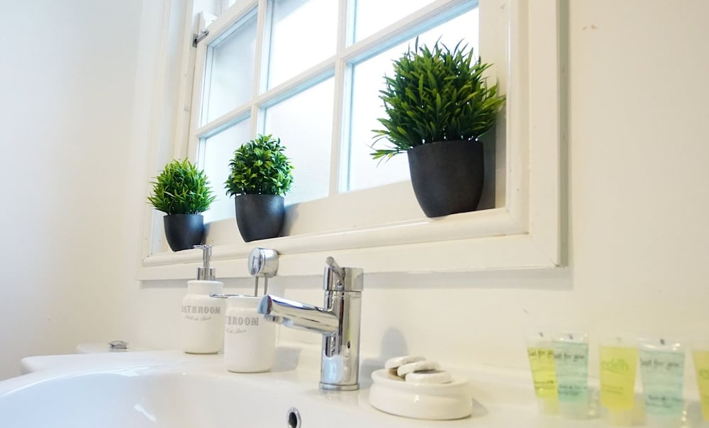 the gathering chester 3 sleeps 14 very close to city centre racecourse within walls