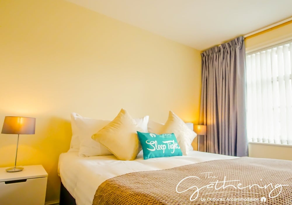 the gathering chester 3 sleeps 14 very close to city centre racecourse within walls