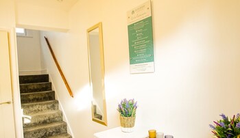 the gathering chester 1 sleeps 14 very close to city centre racecourse within walls