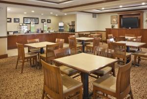 Spark By Hilton Woodbridge,Montclair>>Dumfries,3 star