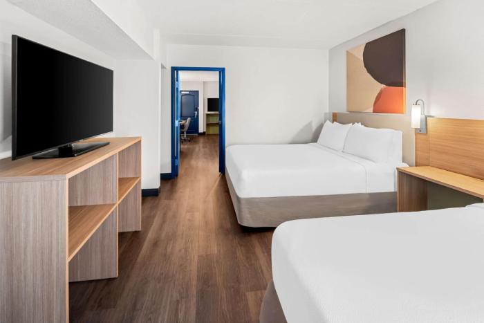 spark by hilton woodbridge