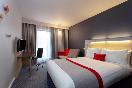 holiday inn express cheltenham by ihg