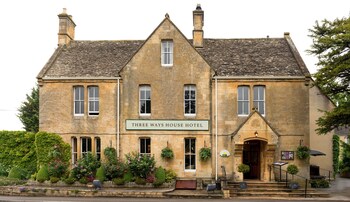 three ways house hotel