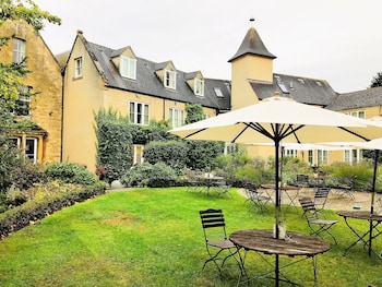 three ways house hotel