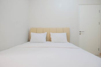 minimalist 2br apartment the springlake summarecon