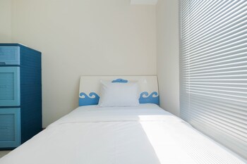minimalist 2br apartment the springlake summarecon