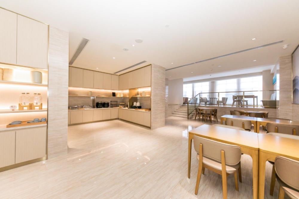 ji hotel kunming chenggong university town