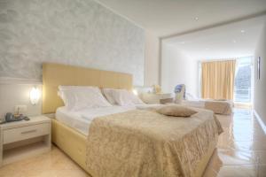 Hotel Hedera,,4 star