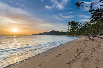 Playabachata Spa Resort - All Inclusive,Near Ocean World Adventure Park,4 star