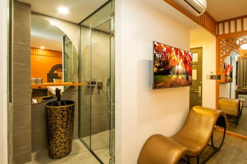 eros hotel 2 love hotel
