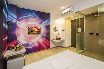 eros hotel 2 love hotel