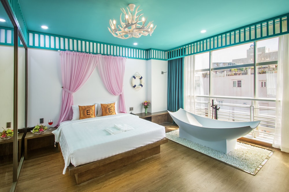 eros hotel 2 love hotel