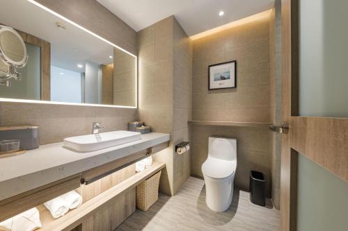 atour hotel ningbo xiangshan binhai avenue
