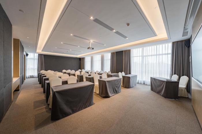 atour hotel ningbo xiangshan binhai avenue