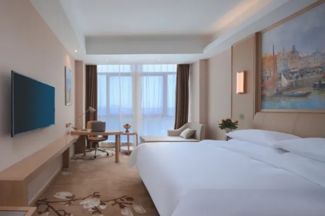 vienna international hotel haian high speed railway station