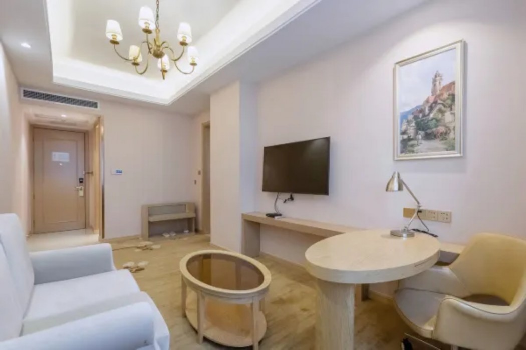 vienna international hotel haian high speed railway station