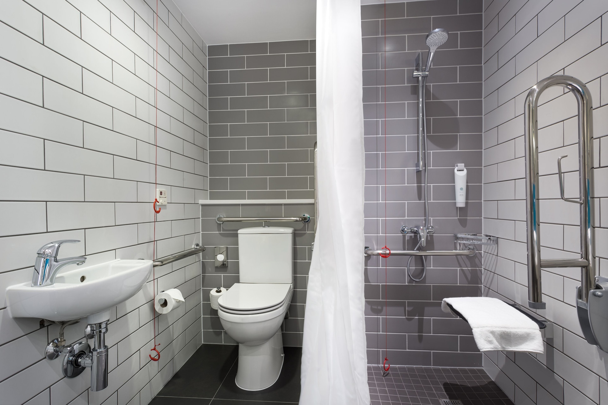 holiday inn express london watford junction by ihg