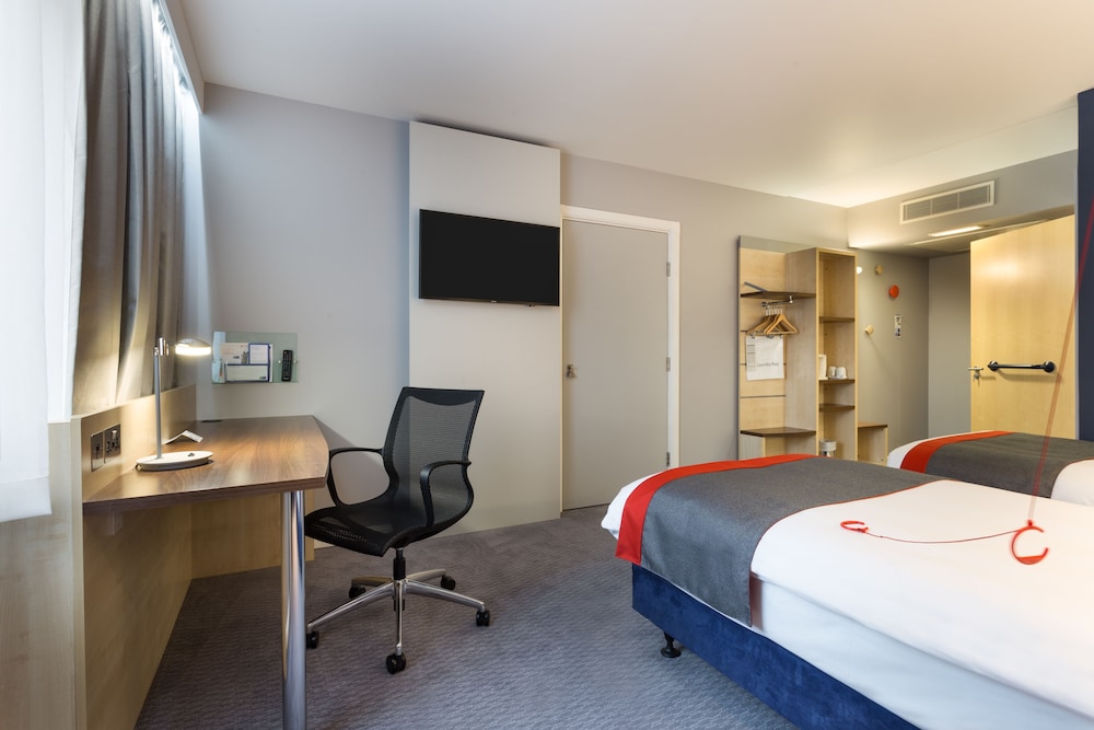holiday inn express london watford junction by ihg