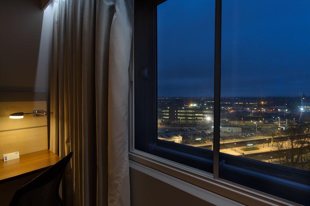 holiday inn express london watford junction by ihg