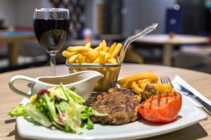 holiday inn express london watford junction by ihg