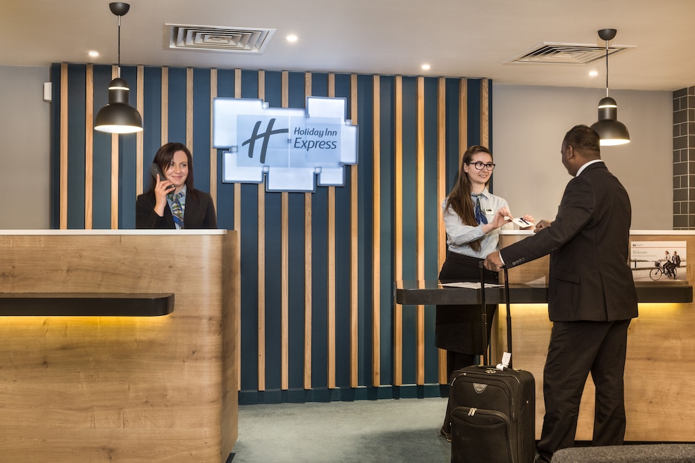 holiday inn express london watford junction by ihg