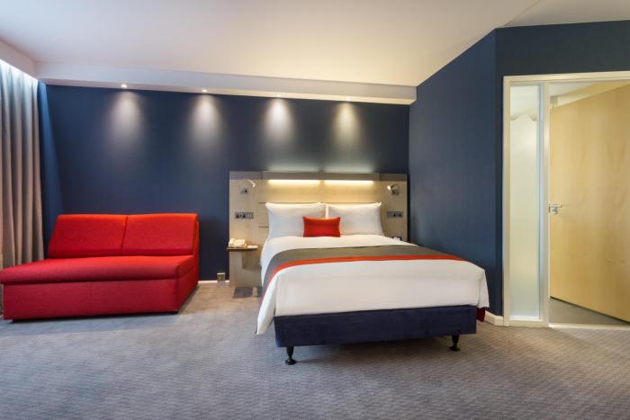 holiday inn express london watford junction by ihg