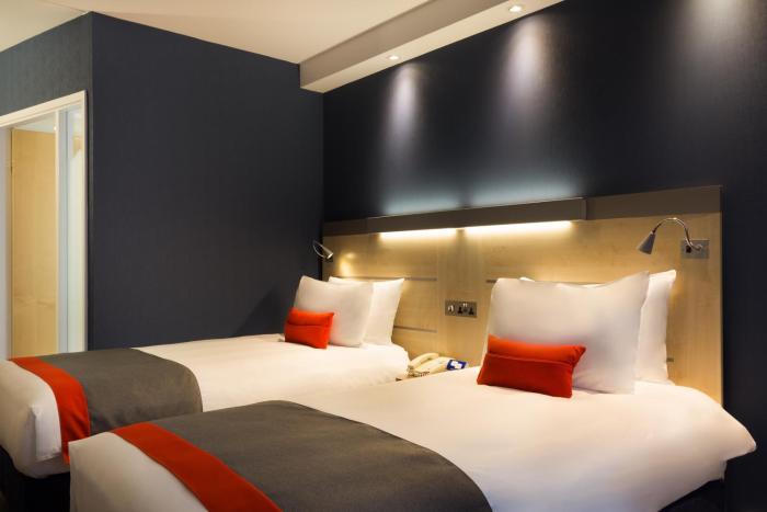 holiday inn express london watford junction by ihg