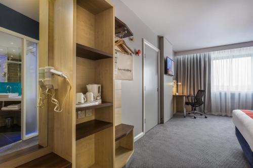 holiday inn express london watford junction by ihg