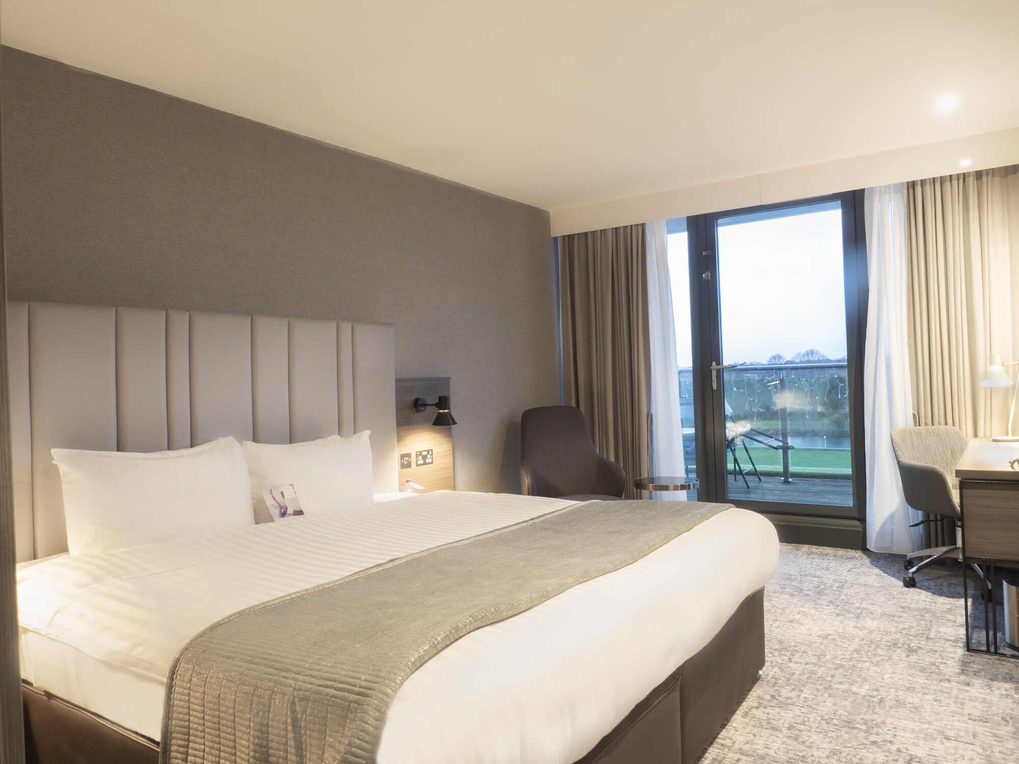 crowne plaza london kingston by ihg